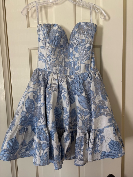 Sherri Hill Dresses & Skirts - Sherri Hill Blue and White brocade homecoming dress size 0